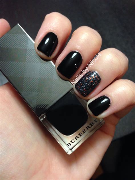 burberry nails black